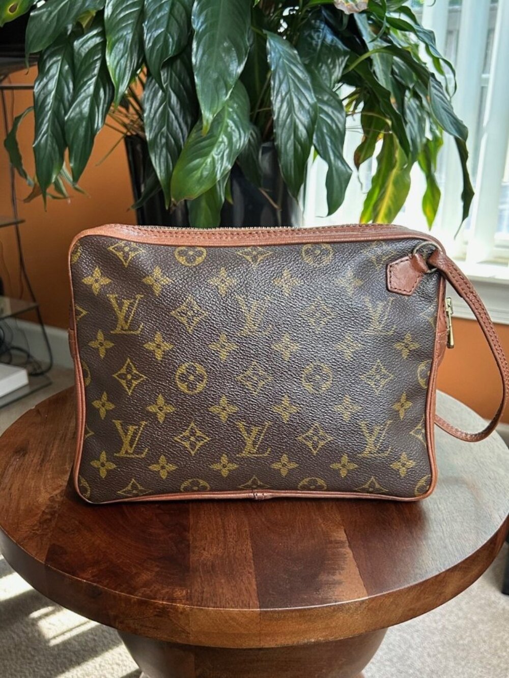 LOUIS VUITTON Monogram Pouch Clutch Wristlet - Picture 3 of 16